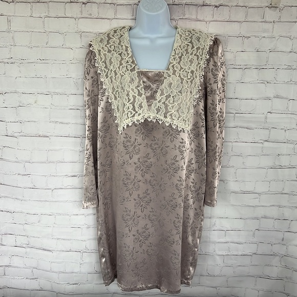 Vintage Scott McClintock satin floral sleepwear gown - Picture 3 of 12